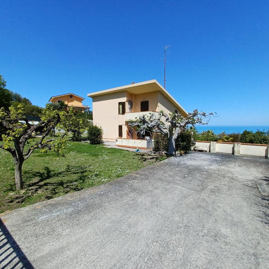 B&B Verena, Casa Ferrari コロンネッラ エクステリア 写真