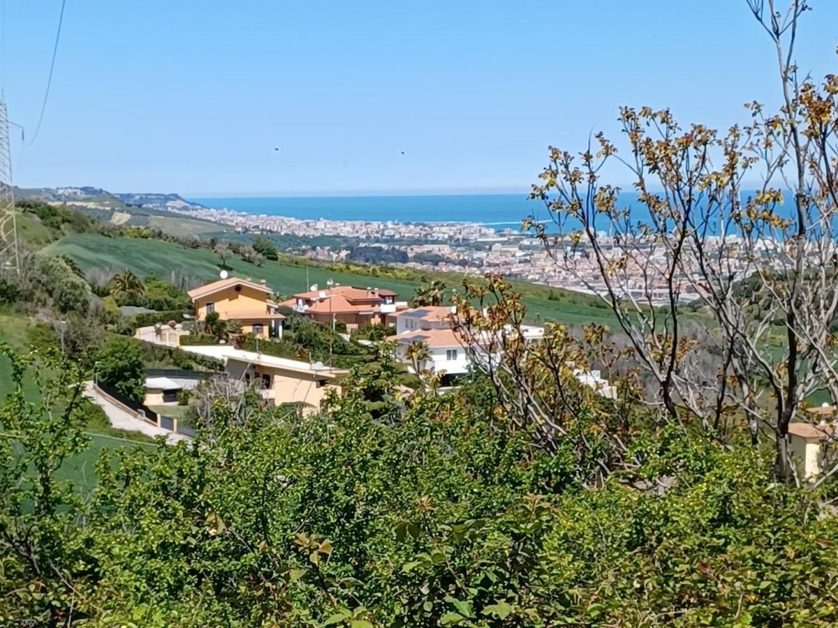 B&B Verena, Casa Ferrari コロンネッラ エクステリア 写真